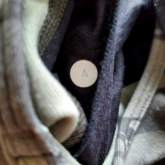 lululemon no limit tank - Picture 3 of 3